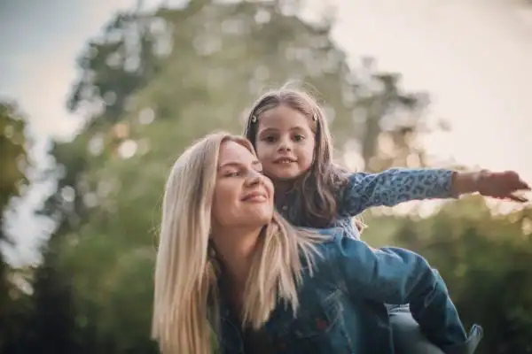 happy mum and daughter following mediation to resolve parental alienation Ryde